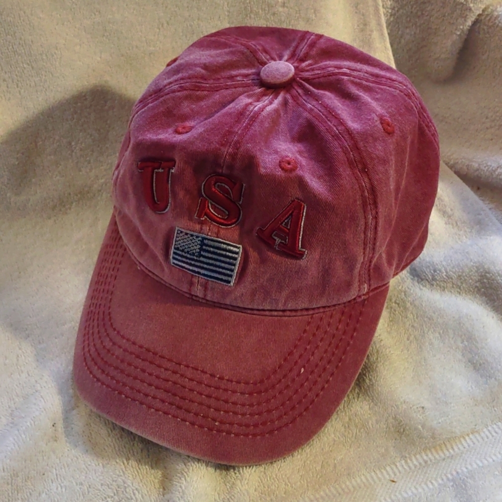 USA one-size fit's all CURSEDI Baseball Cap.. faded look cap..